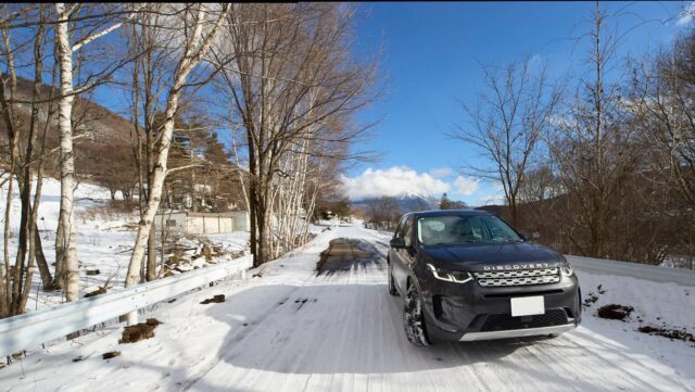 カナリアンホテルでは､最寄り駅茅野駅または上諏訪駅からホテルまでの送迎を行っています｡　

雪道や山道の運転が不安な方でも､公共交通機関とシャトルサービスを活用することで､スムーズで快適な移動が可能です｡　

また､ホテル周辺で楽しめる多彩なアクティビティへのアクセスもサポートします｡　

季節ごとの楽しみ方をご紹介します｡

冬の魅力 – スキーとスノートレッキングで雪を満喫

寒い季節には､雪を楽しむアクティビティが充実｡　

ホテル眼前のブランシュたかやまスキーリゾートをはじめ､30 分圏内に点在するスキー場への送迎が可能です｡　

また､雪景色の中を歩くスノートレッキングも魅力的な体験です｡

ぜひ､この冬ならではのアクティビティをお楽しみください｡

スキー場の営業終了時間に合わせたお迎や､最終日にスキー場から駅へ直接お送りするサービスもご利用いただけます｡

不安な雪道を避け､ストレスフリーで旅を満喫できるのがカナリアンホテルの送迎サービスの特長です｡

無雪期の楽しみ – 高原のハイキングと本格的な登山

雪が解ける季節には､霧ヶ峰でのハイキングや八ヶ岳の縦走登山が楽しめます｡　

登山口やゴール地点への送迎にも対応しており､縦走後の疲れた体でも安心して駅まで移動できます｡

高原の新緑や紅葉に彩られる景色は､日常を忘れる特別なひとときを提供します｡

信頼の4WD車両で安心の送迎

雪の季節にはスキーやスノートレッキングを､無雪期にはハイキングや八ヶ岳縦走登山を｡　

季節に応じたアクティビティと送迎サービスが､あなたの旅を特別なものにします｡　

不安な雪道や山道を避け､効率的で快適な移動を実現するカナリアンホテルのサービスを是非ご利用ください｡

カナリアンホテルのシャトルサービスを支えるのは､ジャガー・ランドローバー社製ディスカバリースポーツ｡　

雪道に強い4WD 性能を備えたSUV は､急勾配や積雪路でも抜群の信頼性を発揮します｡　

スキー板やスノーボードなどの大型荷物にも対応する広いラゲッジスペースを備え､安全かつ快適な移動をお約束します｡

無雪期には､登山口への送迎でその性能がさらに発揮されます｡　

時折荒れることもある林道をスムーズに走行し､霧ヶ峰や八ヶ岳へのアクセスを安心してサポートします｡

四季を通じてお客様のアウトドアプランのアップグレードをお手伝いし､快適さと唯一無事な特別な旅にするお手伝いをいたします｡

カナリアンホテルで広がる四季折々の旅

雪の季節にはスキーやスノートレッキングを､無雪期にはハイキングや八ヶ岳縦走登山を｡　

季節に応じたアクティビティと送迎サービスが､あなたの旅を特別なものにします｡

不安な雪道や山道を避け､効率的で快適な移動を実現するカナリアンホテルのサービスをご利用ください｡

皆様のお越しを心よりお待ちしております｡

#カナリアンホテル
 #カナリアンホテルの思い出
 #ブランシュたかやま
 #ブランシュたかやまスキーリゾート
 #避暑地
  #避暑地を求めて
 #避暑地最高
 #避暑地で過ごす夏
 #避暑地に行きたい
 #長野県
 #ホテル
 #ホテルディナー
 #ホテルステイ
 #リゾートホテル
 #紅葉
 #紅葉スポット
 #旅行
 #長野旅行
 #ペット可
 #ペットok
 #ペットと一緒
 #ペットと旅行
#わんちゃんとおでかけ 
#わんちゃん歓迎ですだって家族ですから 
 #家族旅行 
#オーガニック 
#オーガニック料理 
#松坂牛 
#北海道直送
#送迎あります